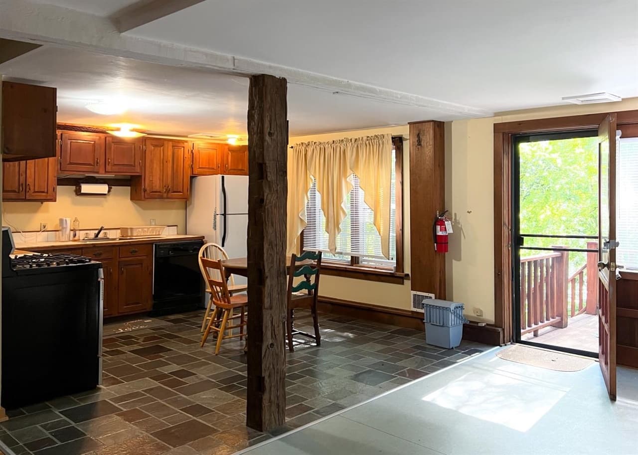 2022 before listing photo 32 for 17 Walnut St